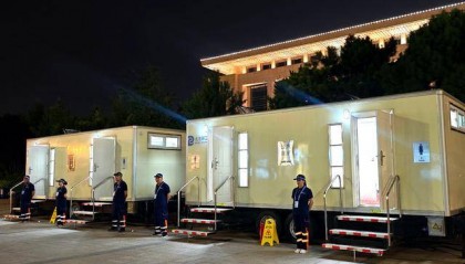 纪念大会上数万军民如厕问题如何解决?幕后保障揭秘——