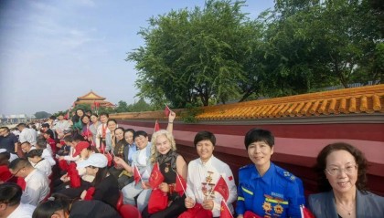 9月3日,她们在现场|12位全国三八红旗手标兵,阅兵观礼!