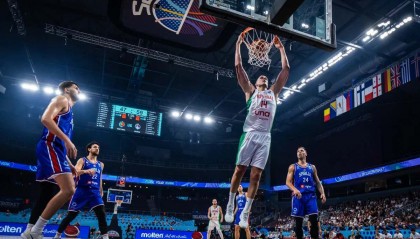 欧洲杯综述:约基奇23+10拿到连胜 马卡23分钟轰43分