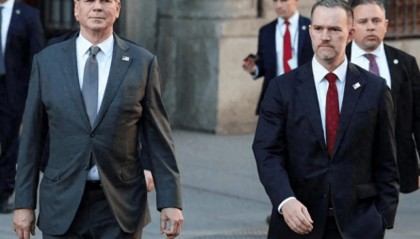 中美2天交锋结束,中方打了漂亮的一仗,美方:放弃对华100%关税