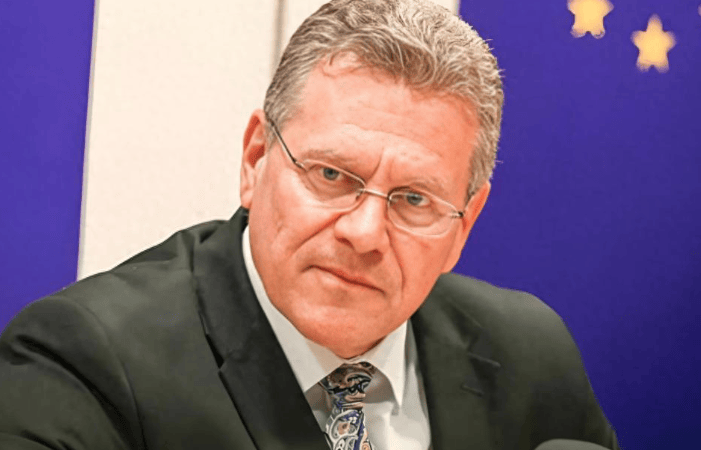 荷兰成了第一个被“祭旗”的欧洲国家!中方反击毫不留情,3个危险信号曝光,幕后黑手是美国?